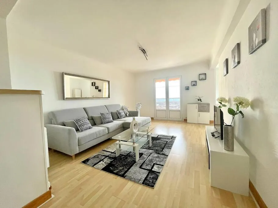 Grasse Centre-Moderne-Calme-Vue Mer-Parking Apartment