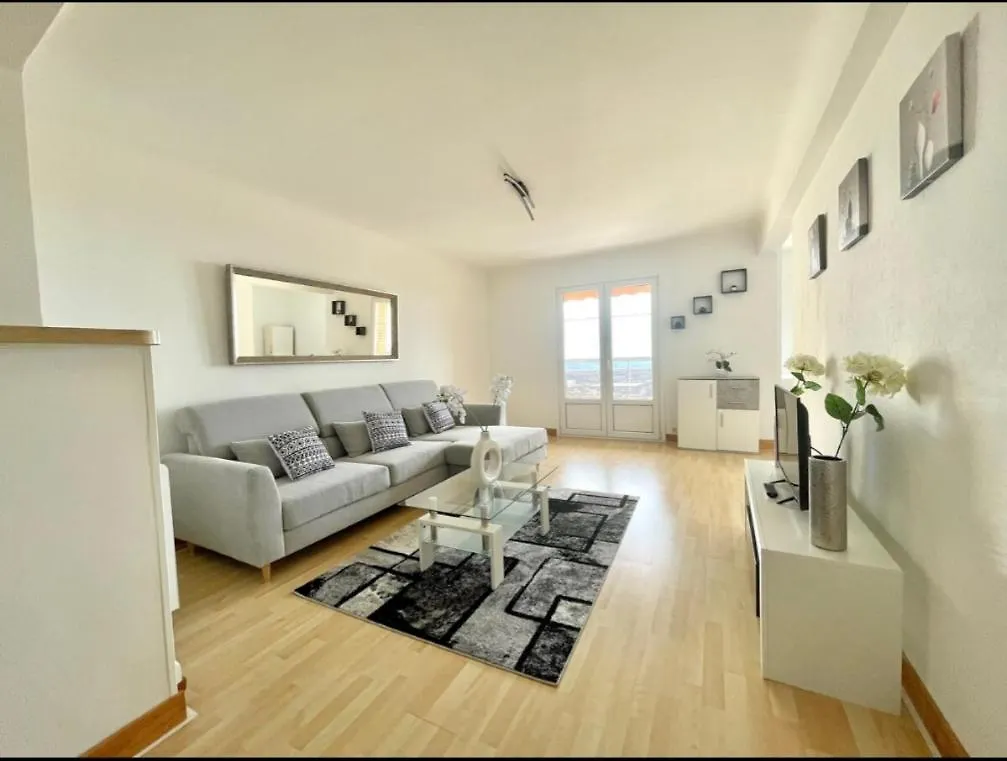 Grasse Centre-Moderne-Calme-Vue Mer-Parking Apartment 0*,  France