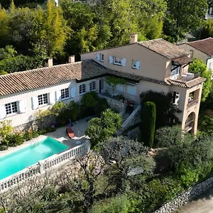 Les Petites Terrasses Guest house